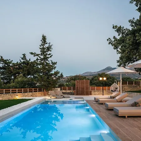 Villa Tree Life *